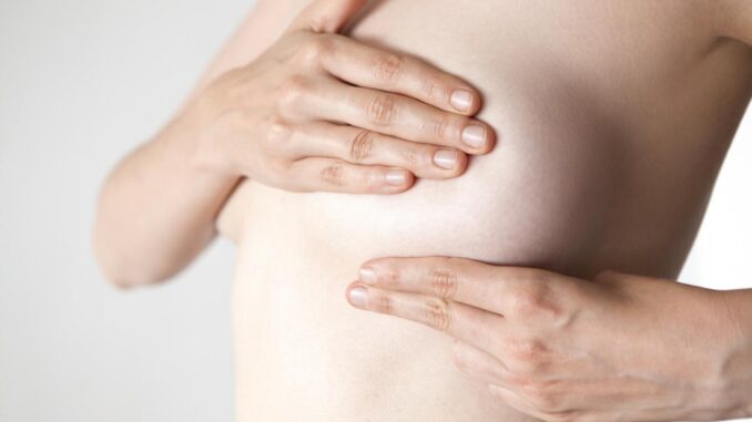 8 early sign and symptoms of breast cancer - You must aware