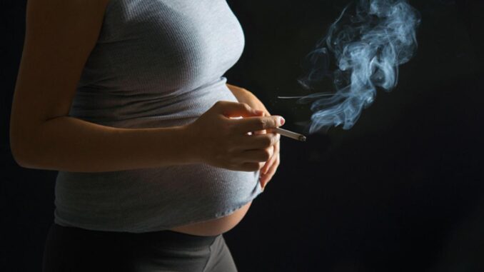 No Mommy please don’t smoke! - Effects of Smoking while Pregnant